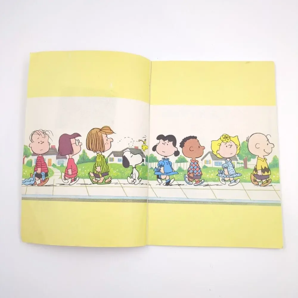 Life Is a Circus Charlie Brown Schulz 1981 Scholastic Peanuts Illustrated Book